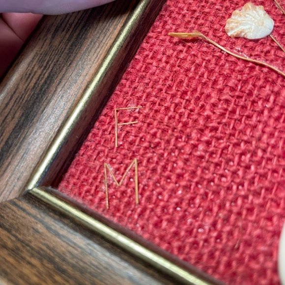 Vintage Shell Floral Handcrafted Picture Set (2) - Picture 8 of 13